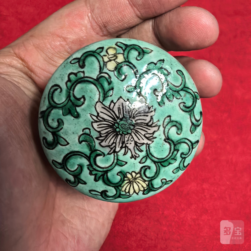 清晚期 粉彩缠枝花卉纹轴头 - 图10